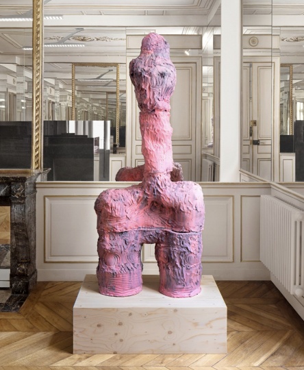 Acne Studios открыли штаб-квартиру внутри парижского таунхауса