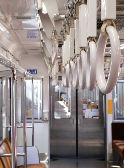 Akasaki & Vanhuyse сделали лампу из старых поручней