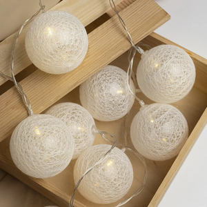 Светодиодная гирлянда из хлопковых шариков