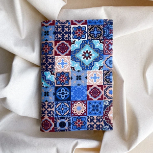 Многоразовая обложка для книг