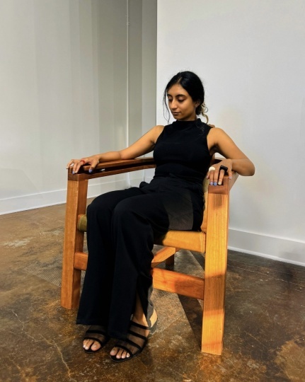 Дизайнер придумала стул для снятия стресса