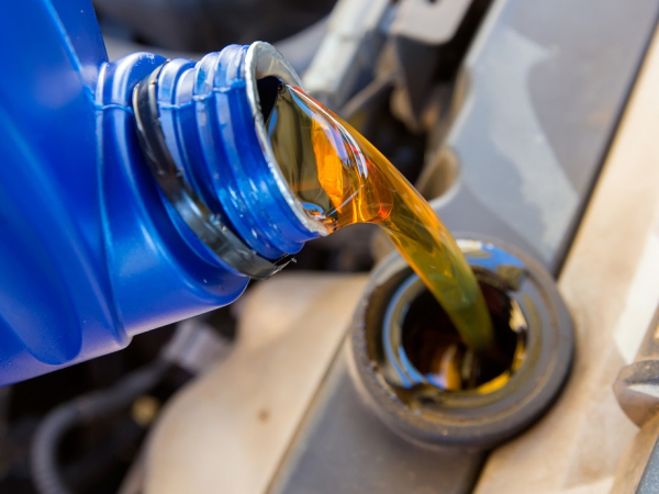 Обзор масел для четырехтактных двигателей