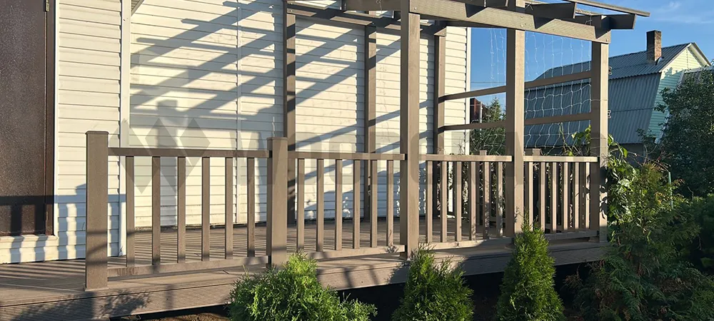 Выбор материалов для ограждения веранды Выбор материалов для ограждения веранды