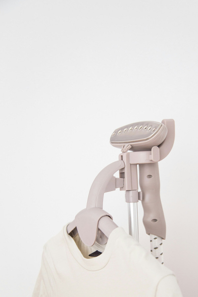 Как выбрать парогенератор: 7 важных характеристик и отличия моделей для глажки и уборки