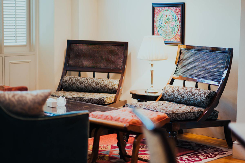 Небрежность и контраст: как интегрировать винтаж в современный