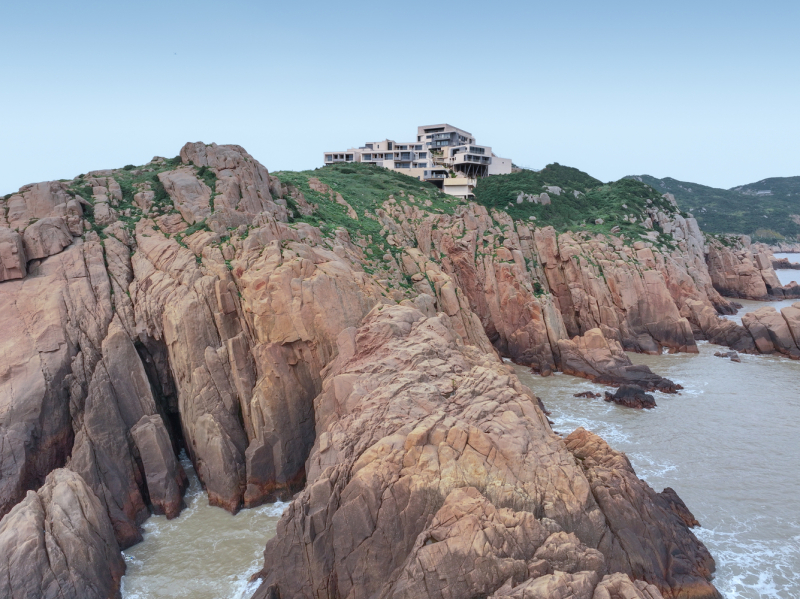 Отель-маяк на острове Хуанлун в городе Чжоушань, Китай