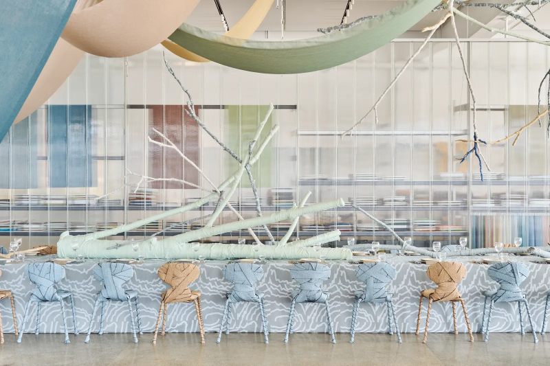 Патрисия Уркиола и студия Tableau представили совместную инсталляцию