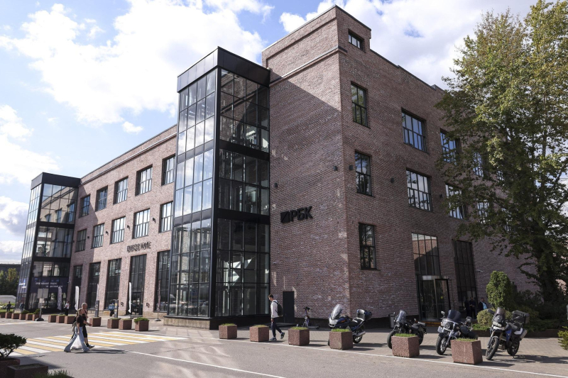 Штаб-квартиры радиокомпаний: откуда вещали известные радиостанции