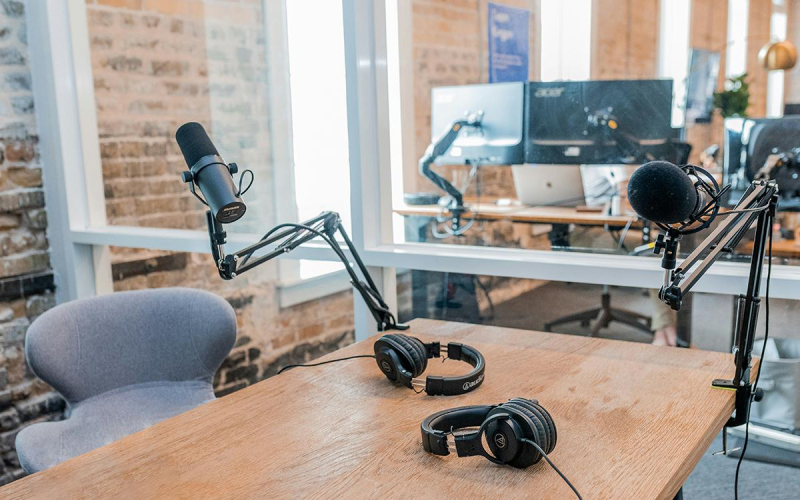 Штаб-квартиры радиокомпаний: откуда вещали известные радиостанции