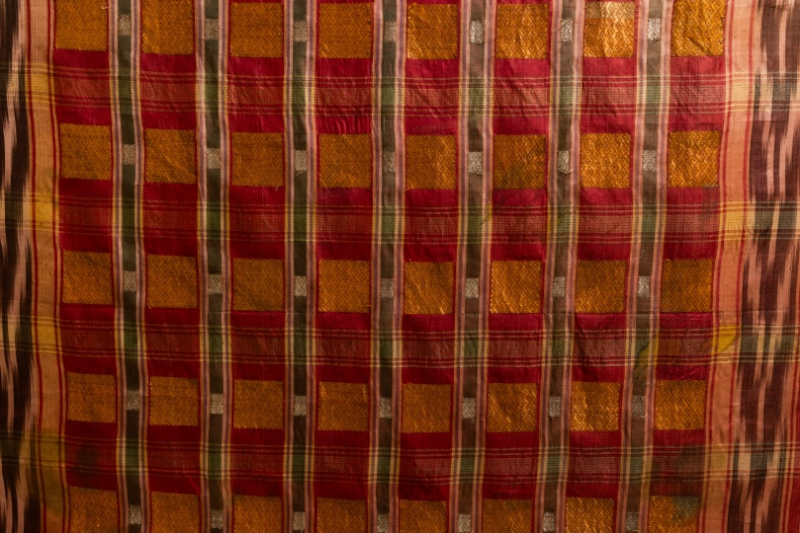 Студия MakeVibe изготовила конструкцию для показа канаватной фаты XIX века