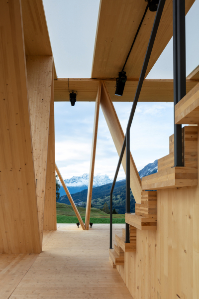 Театр под открытым небом в городе Ланч-Ленц, Швейцария