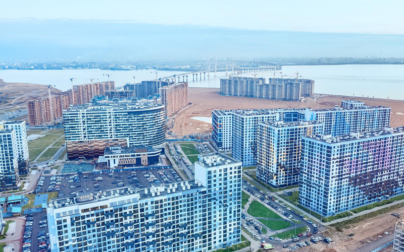 Ввод жилья в эксплуатацию упал почти во всех федеральных округах