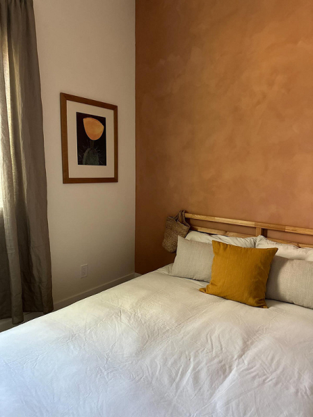 Жидкие обои в интерьере: плюсы и минусы, советы по применению (57 фото)