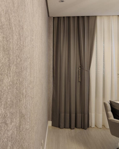 Жидкие обои в интерьере: плюсы и минусы, советы по применению (57 фото)