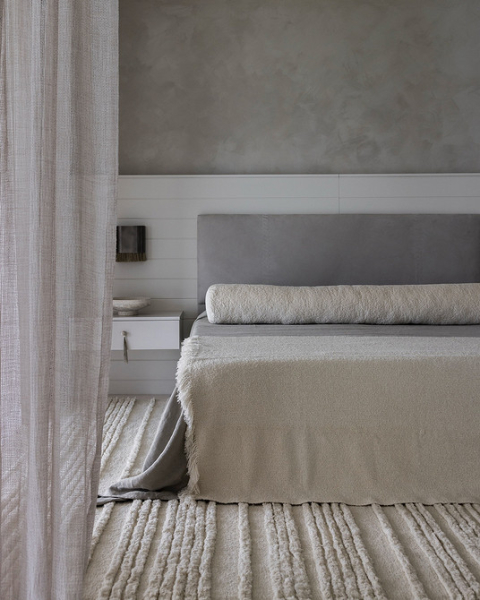 Жидкие обои в интерьере: плюсы и минусы, советы по применению (57 фото)