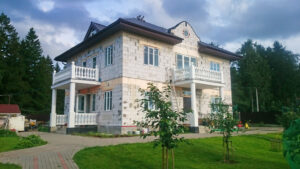 Раствор или клей-пена — что выбрать для газобетона? Монолит-Хаус